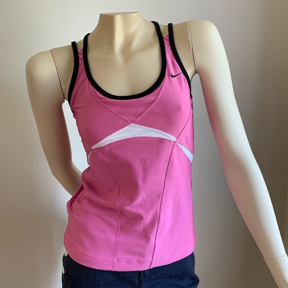 🐚🪼 2/20$ TOPS 🪼🐚  Nike sports top - Picture 2 of 5